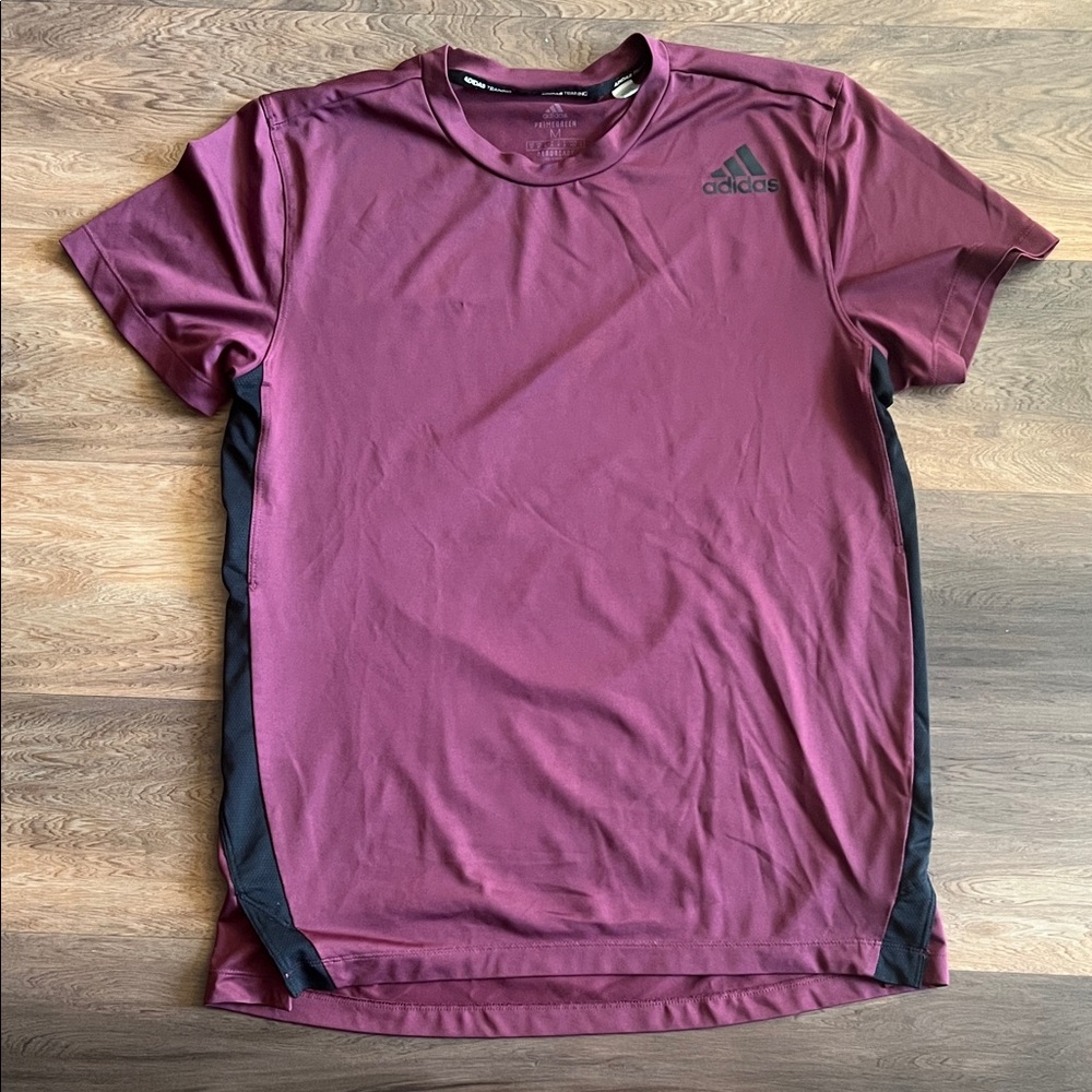 Adidas Men's Burgundy and Black Short Sleeve Tee